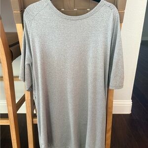 lululemon athletica Gray Short Sleeve Tee
